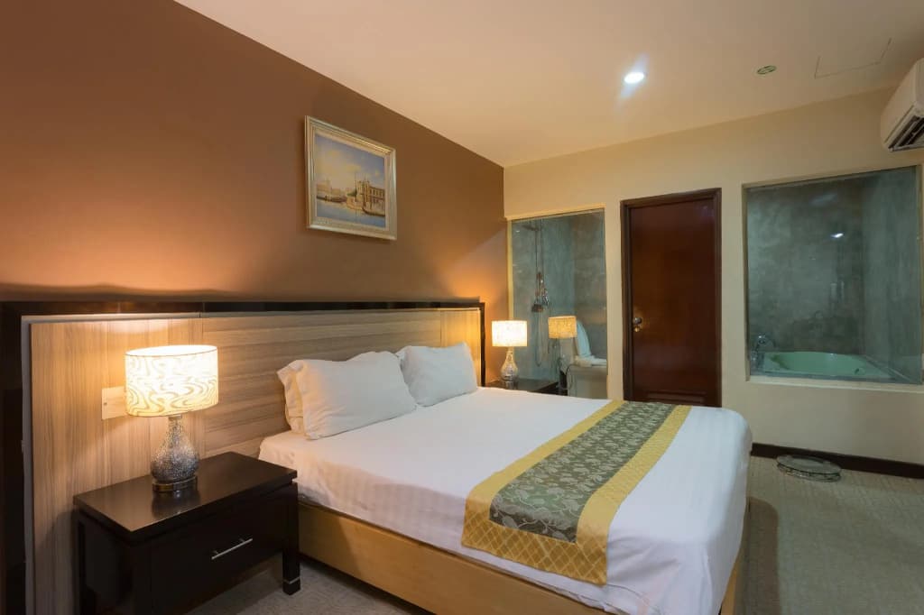 Hallmark View Hotel - photo 7