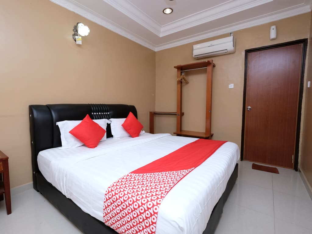 Swing & Pillows @ Ayuni Hotel, Bangi Selangor - photo 16