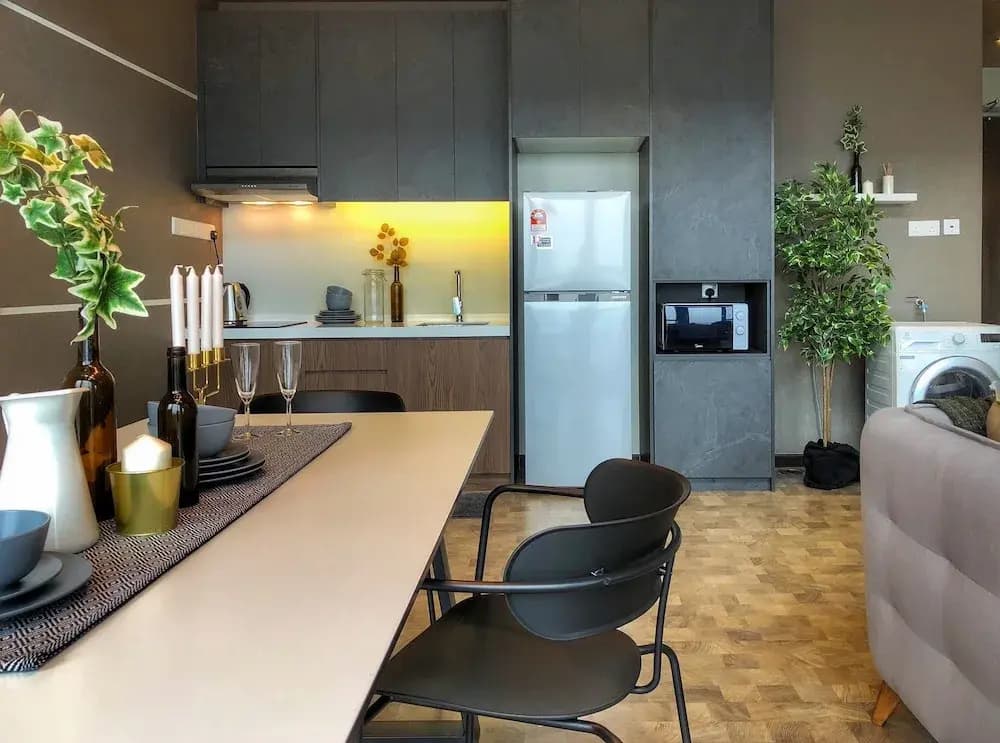 Expressionz Professional Suites by Luxurious Lifestyle Living - photo 26