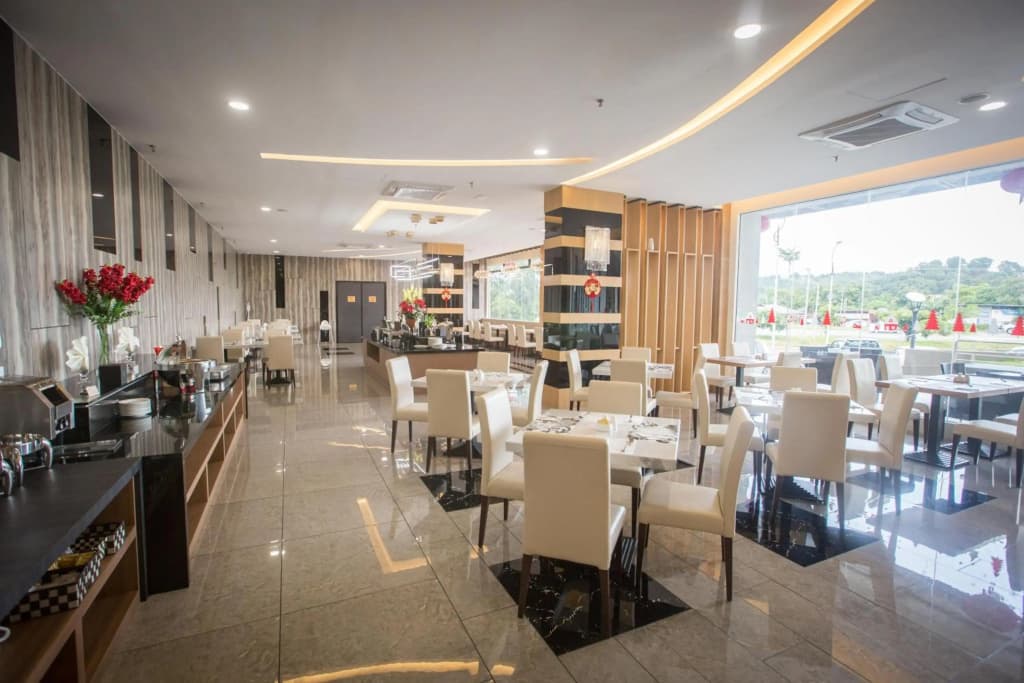 Lintas Platinum Hotel - photo 16