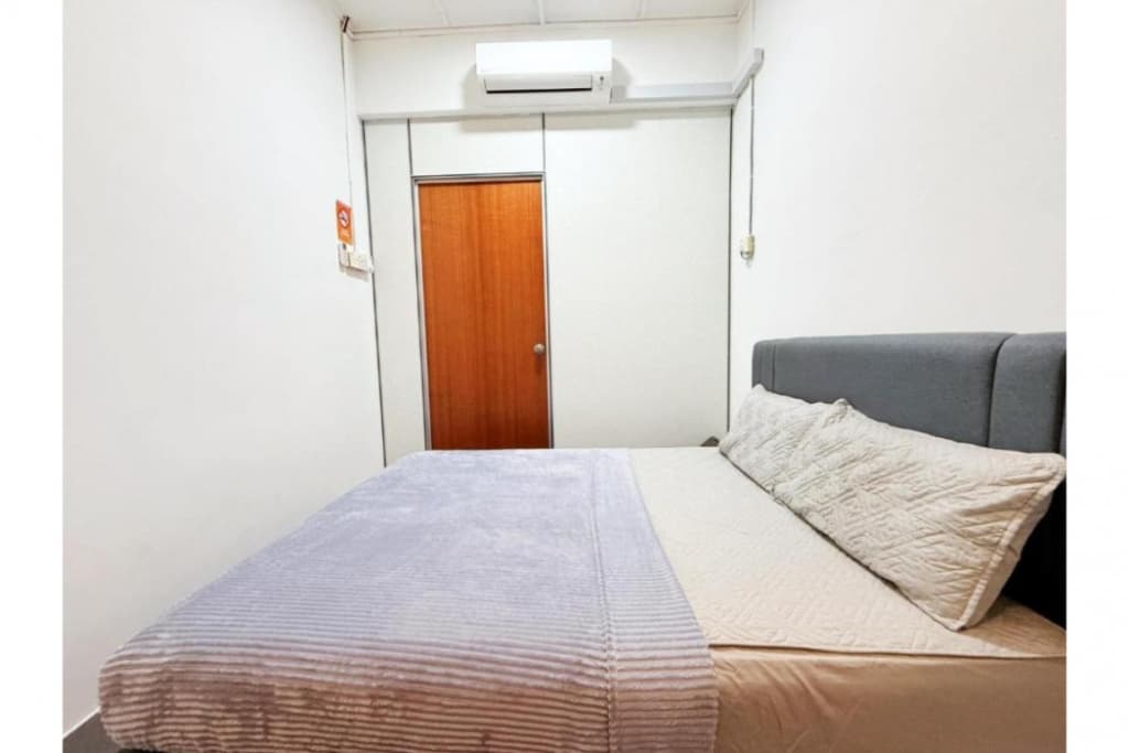 Hotel O S Homestay Premium - photo 4