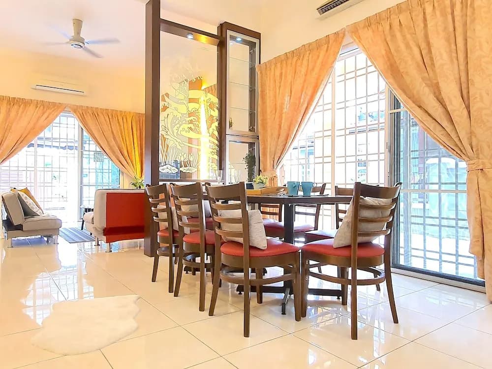 Kota Kemuning Private House by BeeStay - photo 13