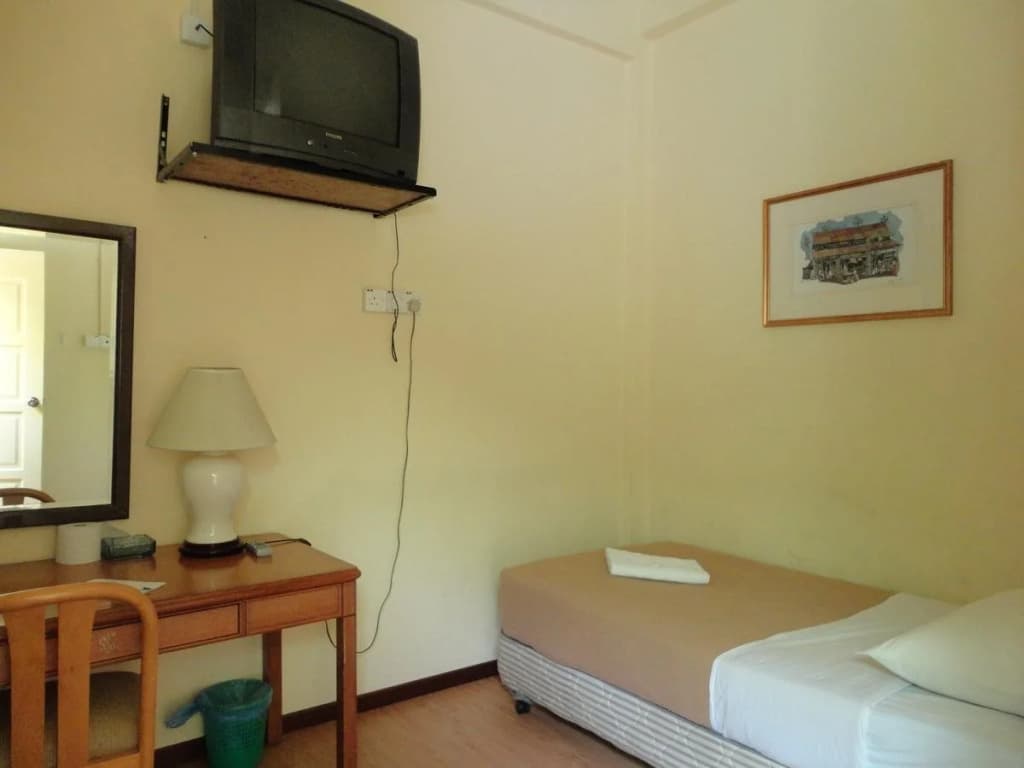 Pristine Hotel - photo 4