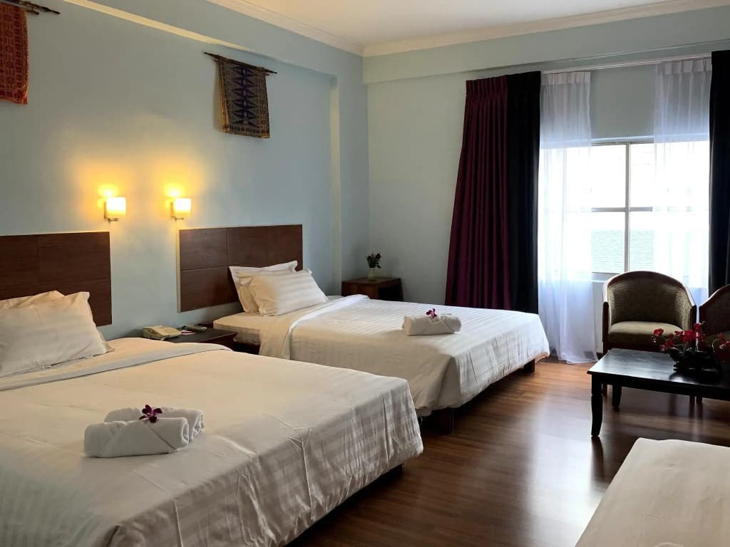 Hotel Maluri - photo 2