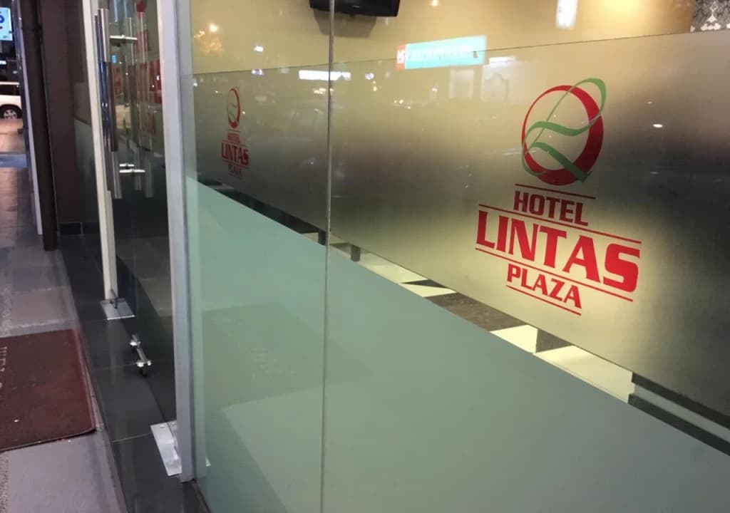 Hotel Lintas Plaza - photo 13