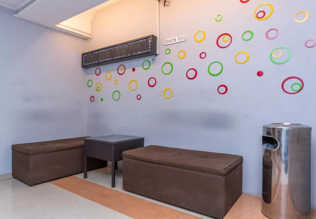 I Stay Hotel by OYO Rooms - photo 10
