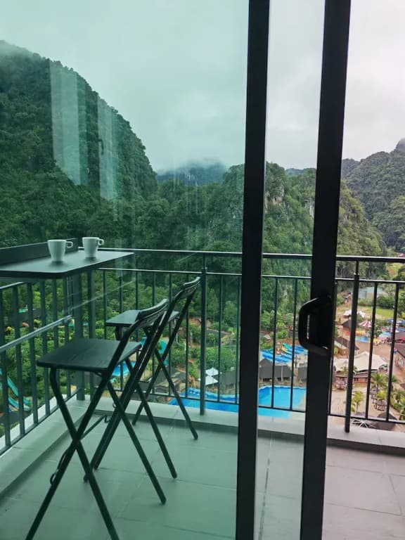 Mountain & Theme Park Views' Cozy Suite - photo 46