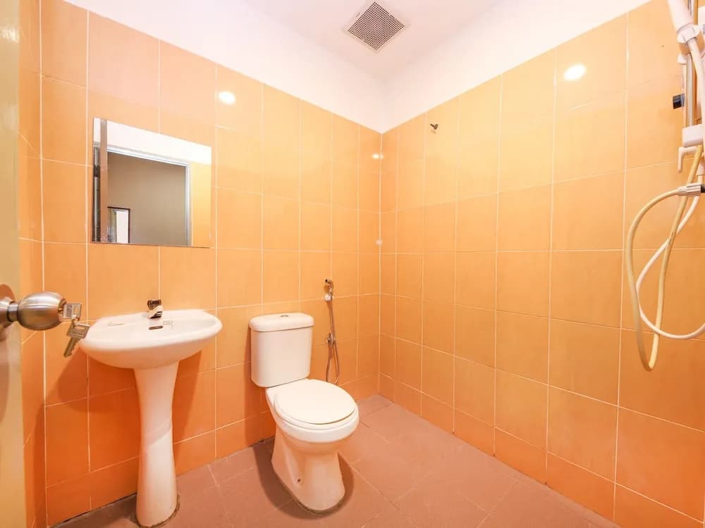 Hotel 22 by OYO Rooms - photo 8
