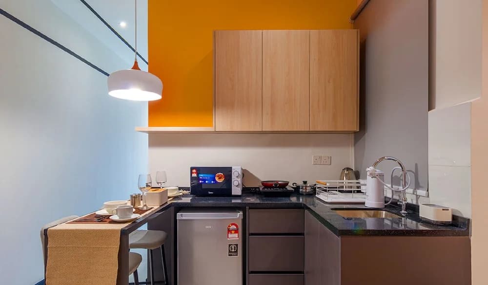 Neu Suites Residence, Embassy Row - photo 22