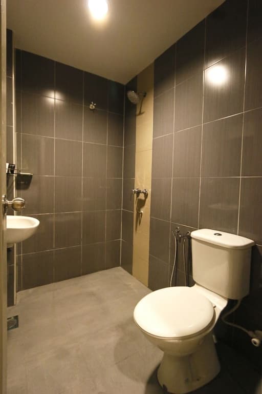 Golden Roof Hotel Falim Ipoh - photo 9