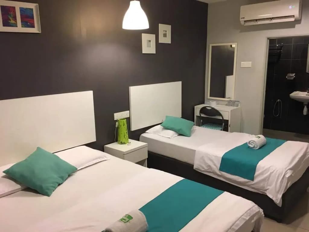 JP Hotel Jalan Stadium - photo 11