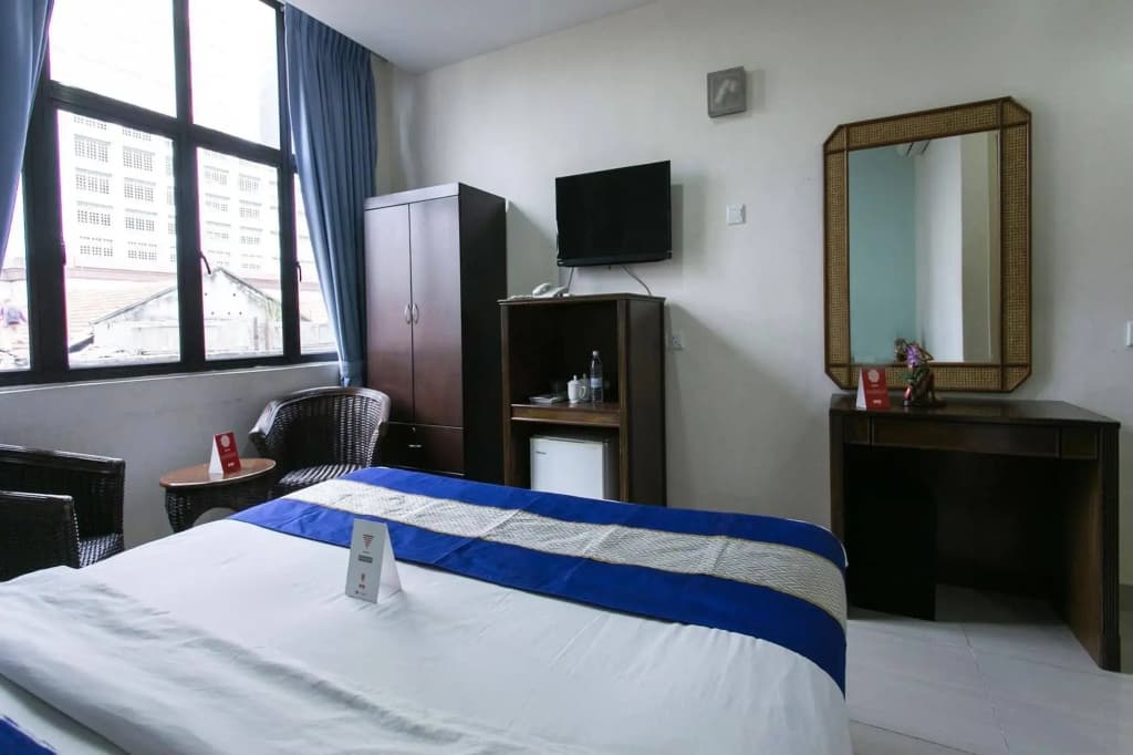 Dolphin Hotel, Chow Kit Kuala Lumpur - photo 32