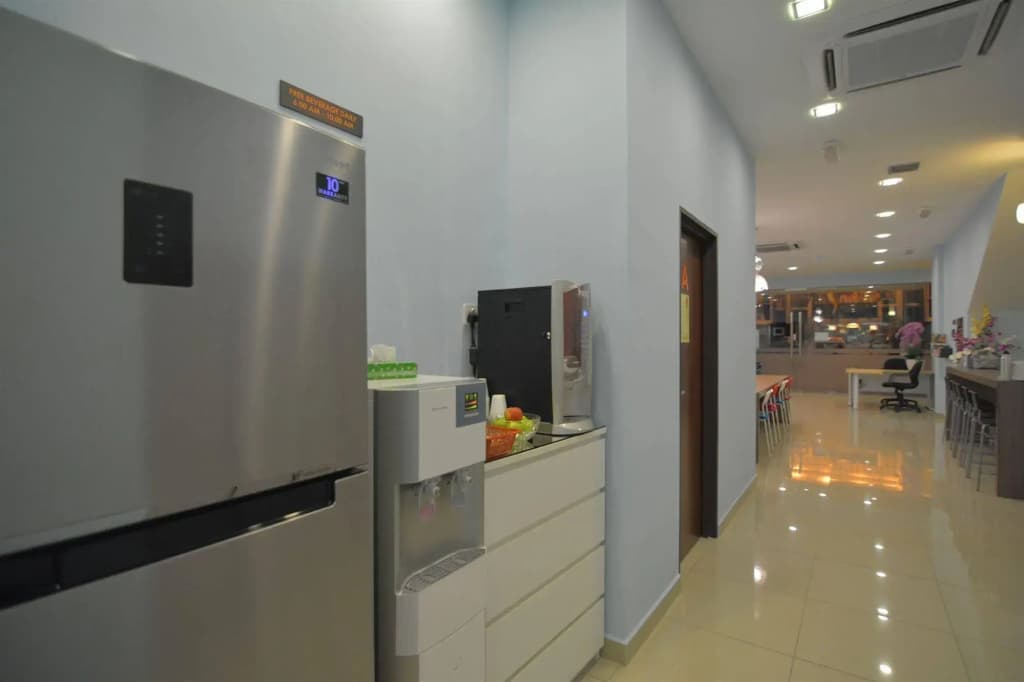 Sri Packers Hotel - KLIA - photo 11