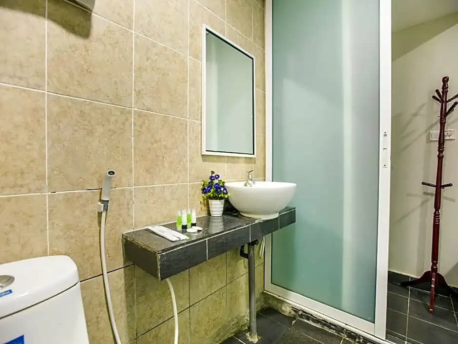 OYO 89712 Grand Inn - photo 10