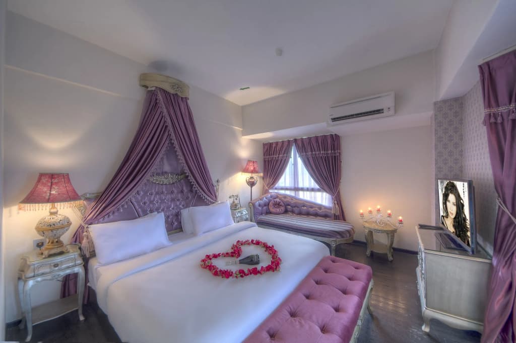 Arenaa Batik Boutique Hotel - photo 7