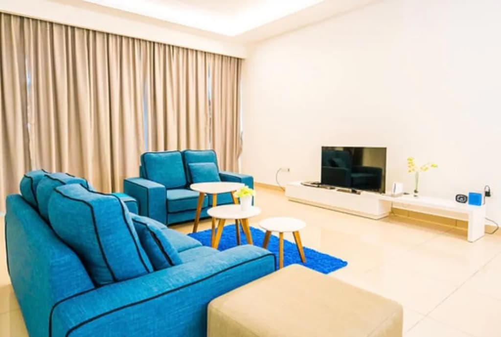 4-Bedrm ensuite family friendly house near Aeon Bukit Indah - photo 1