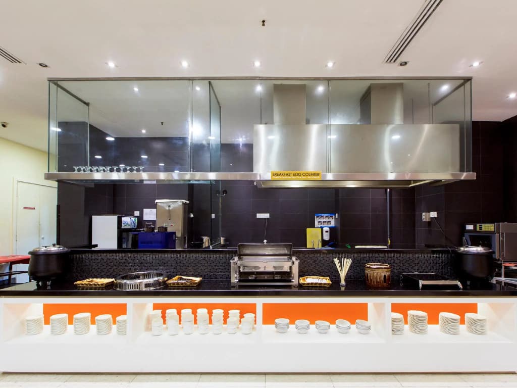 Hotel Royal Kuala Lumpur - photo 21