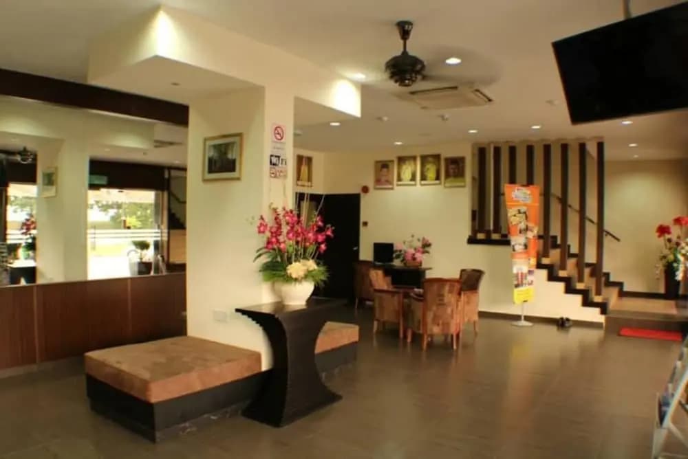 D&f BOUTIQUE HOTEL SENAWANG - photo 2