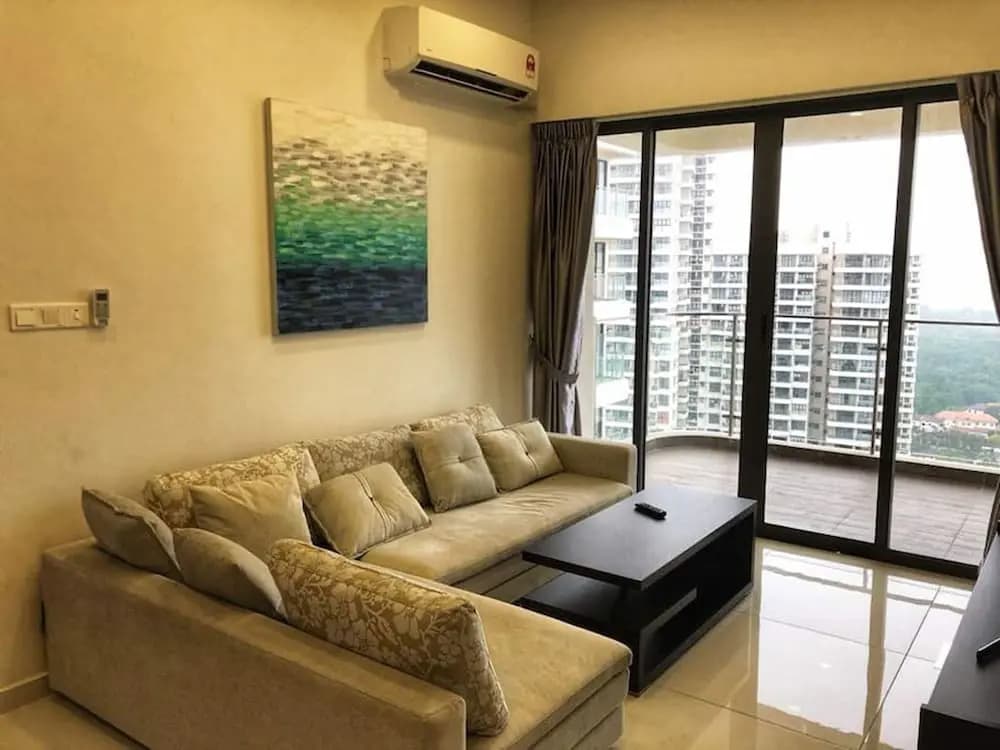 High Floor @ Country Garden Danga Bay - photo 4