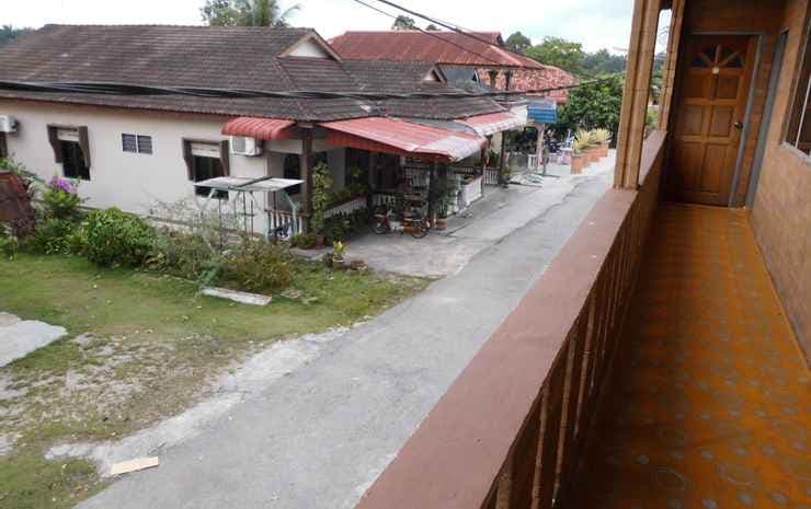 D'Aman Homestay Parit Raja Darat - photo 4