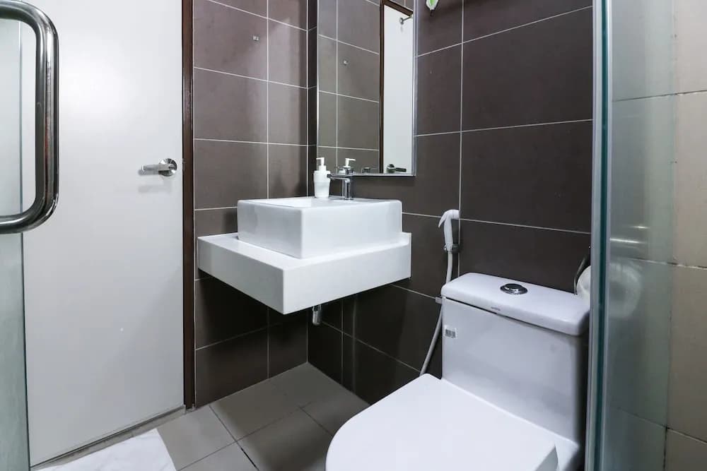 Victoria Home Sentrio Suites - photo 8