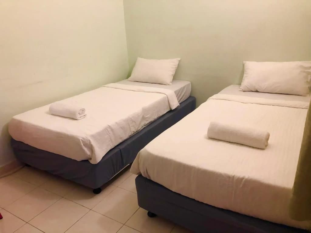 Bukit Indah Homestay - photo 4
