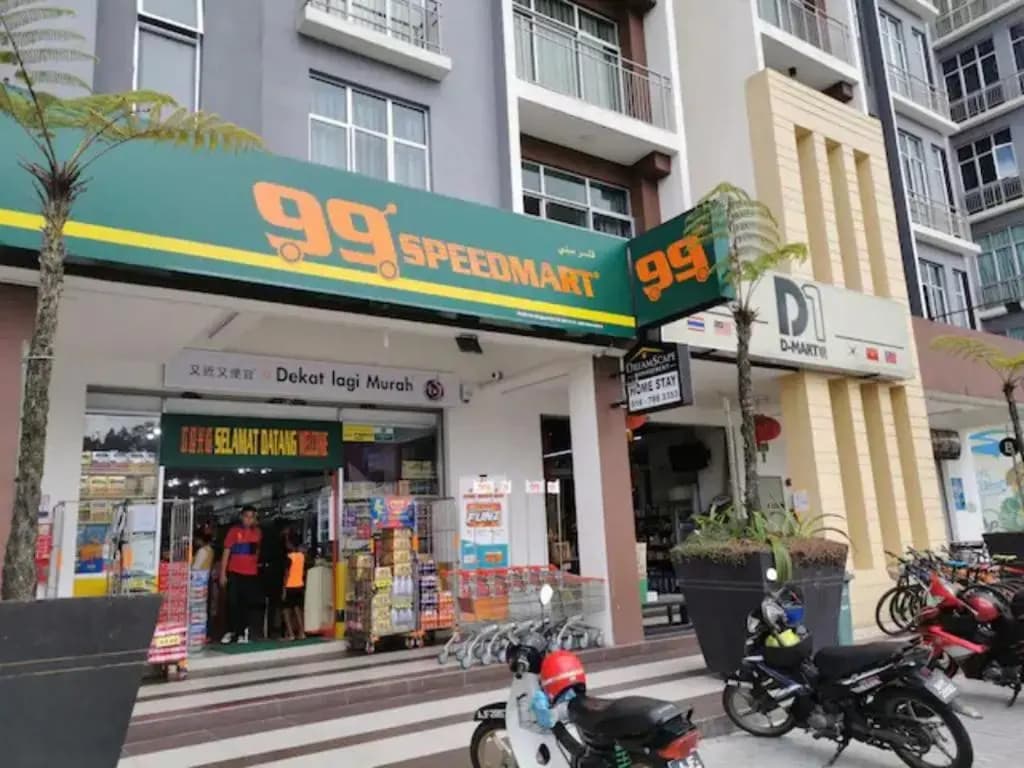 Golden Hills Pasar Malam 3 Bedroom Apartment J LouvRe - photo 3