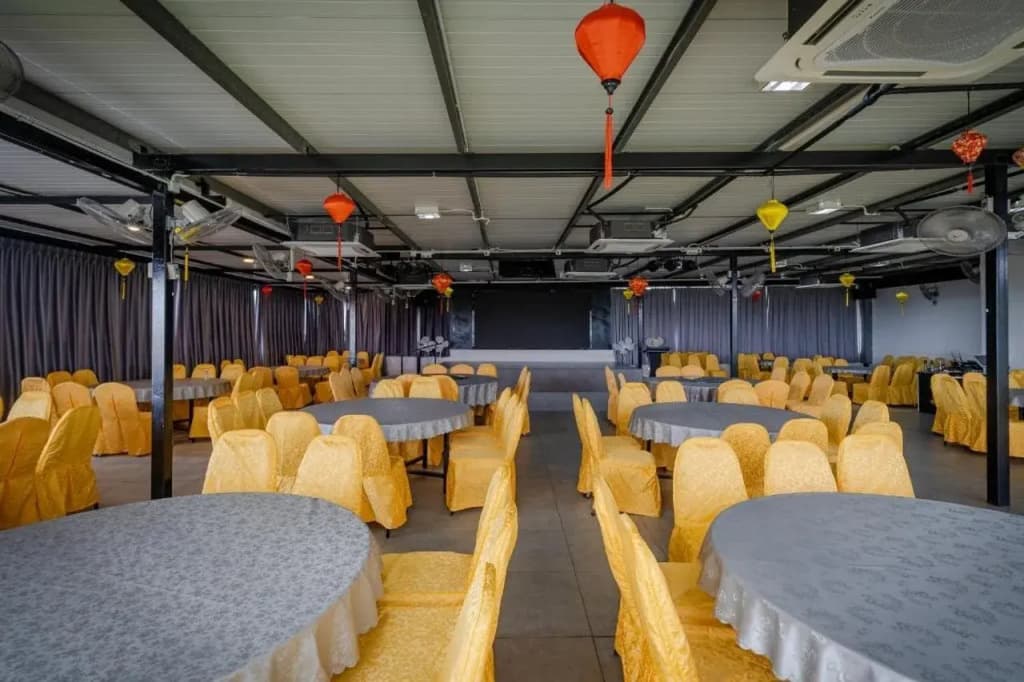 T+ Premium Hotel - photo 8