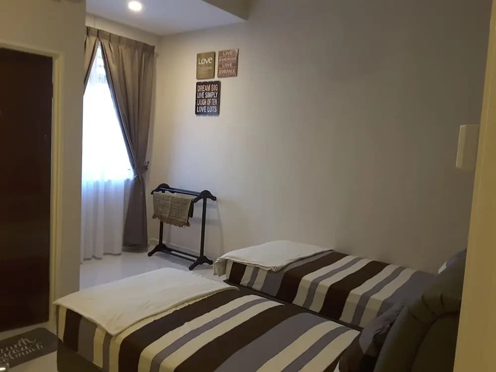 Laman Kurnia Holiday House - photo 2