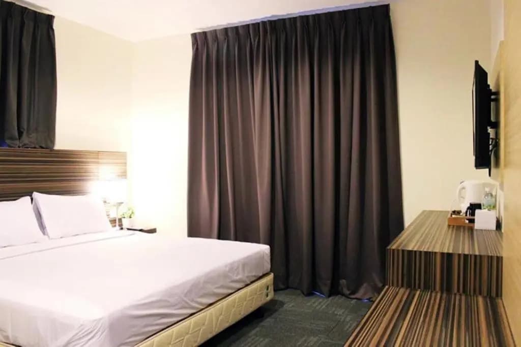 Hotel Sara's Inn Shah Alam - photo 2