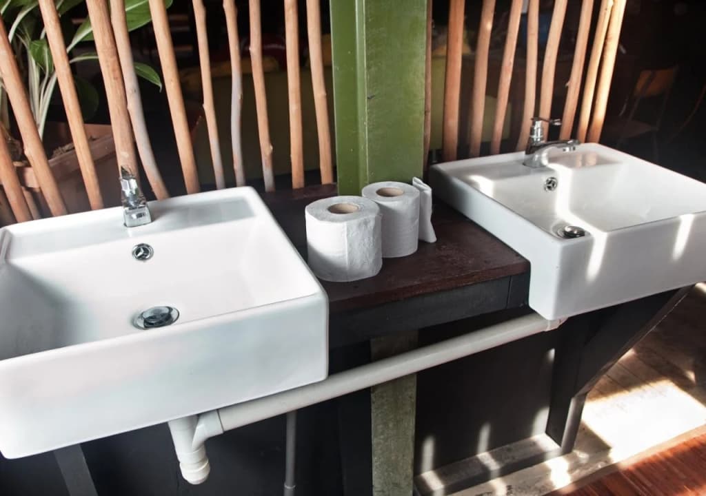 The Radioman Heritage Hostel - photo 2