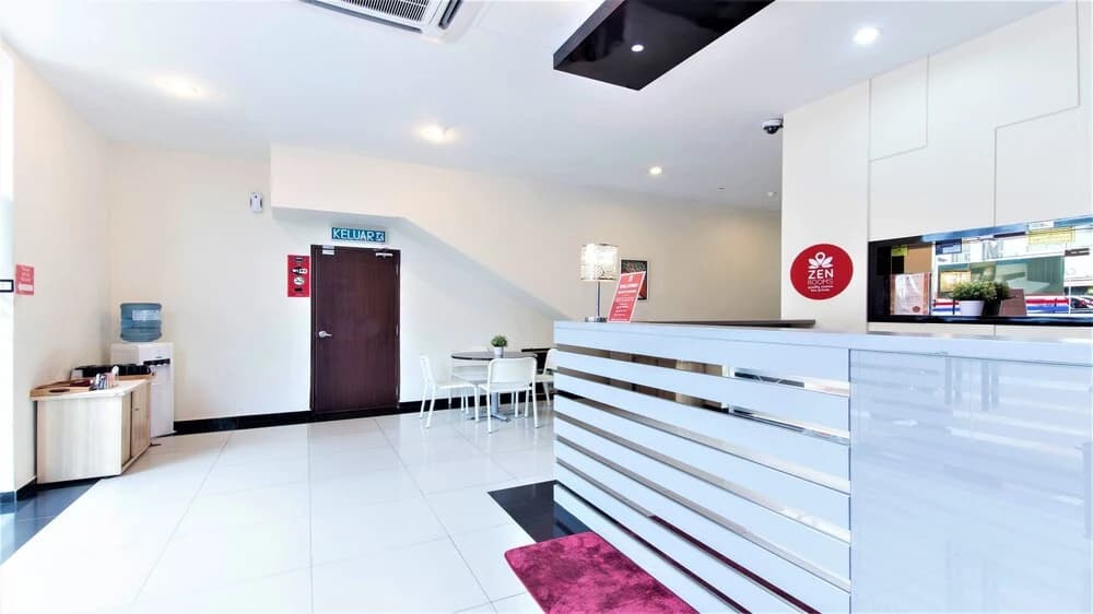 ZEN Rooms Basic Near I-City - photo 20