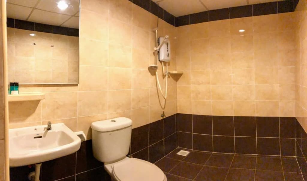 Golden Court Hotel @ Taman Pelangi - photo 10