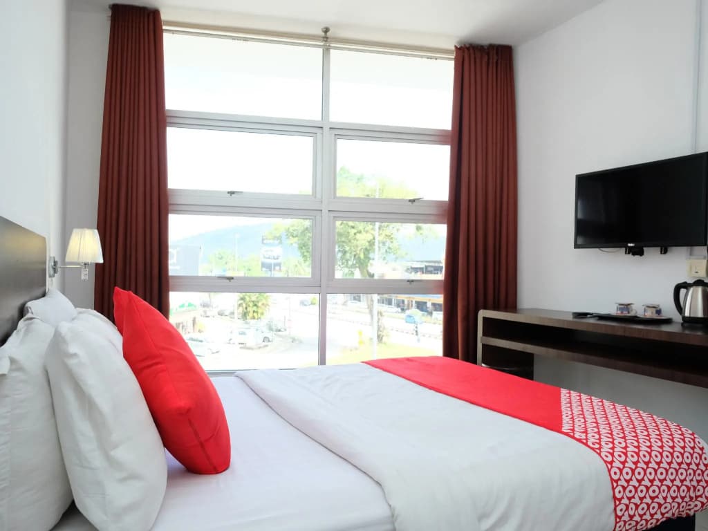 OYO 619 Grand City Hotel 2 - photo 3