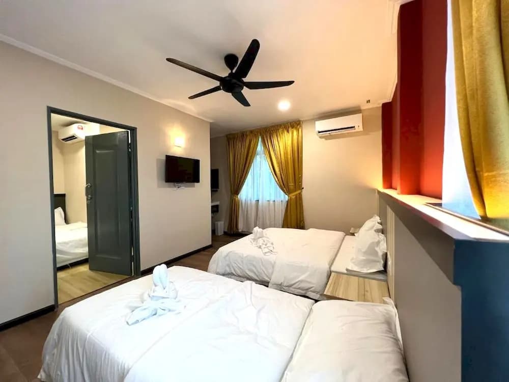 Townhouse OAK Dey Hotel - photo 12