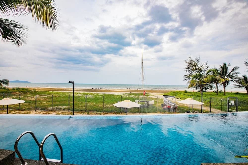 TimurBay Beach Resort By SubHome - photo 22