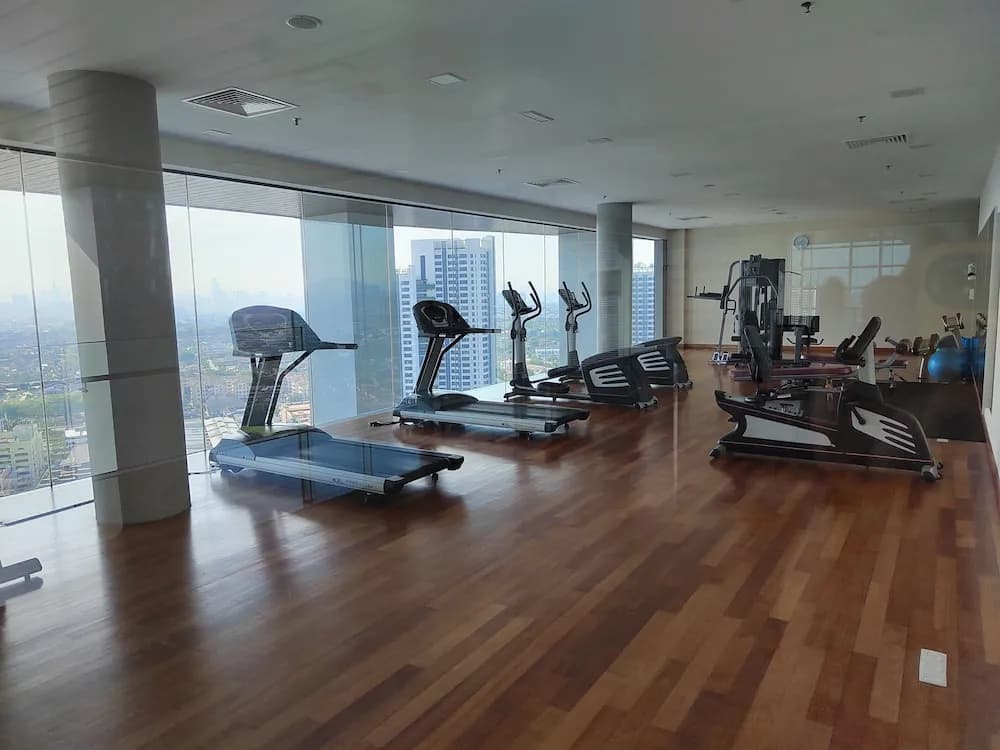 Executive Azure Next to New World Hotel - photo 15