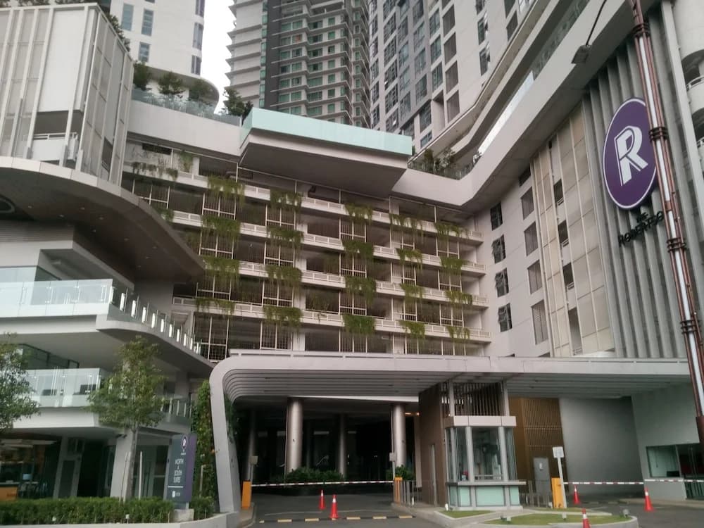 Robertson Suites Z - photo 1