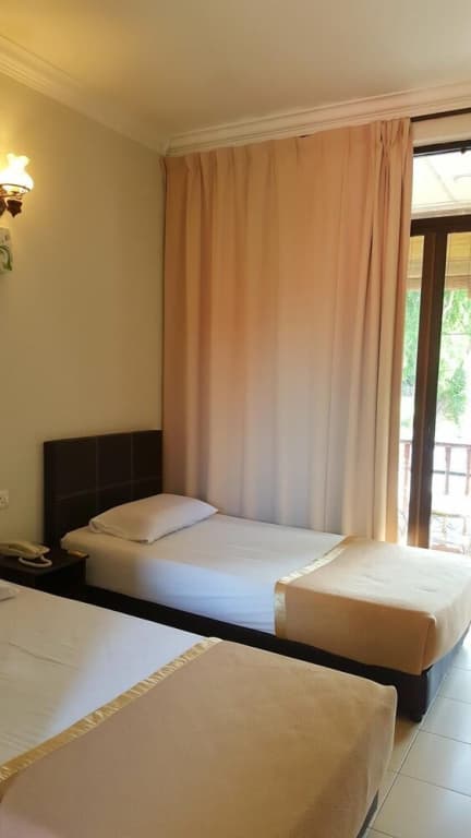 Villa Meriah Kampong Morten - photo 8