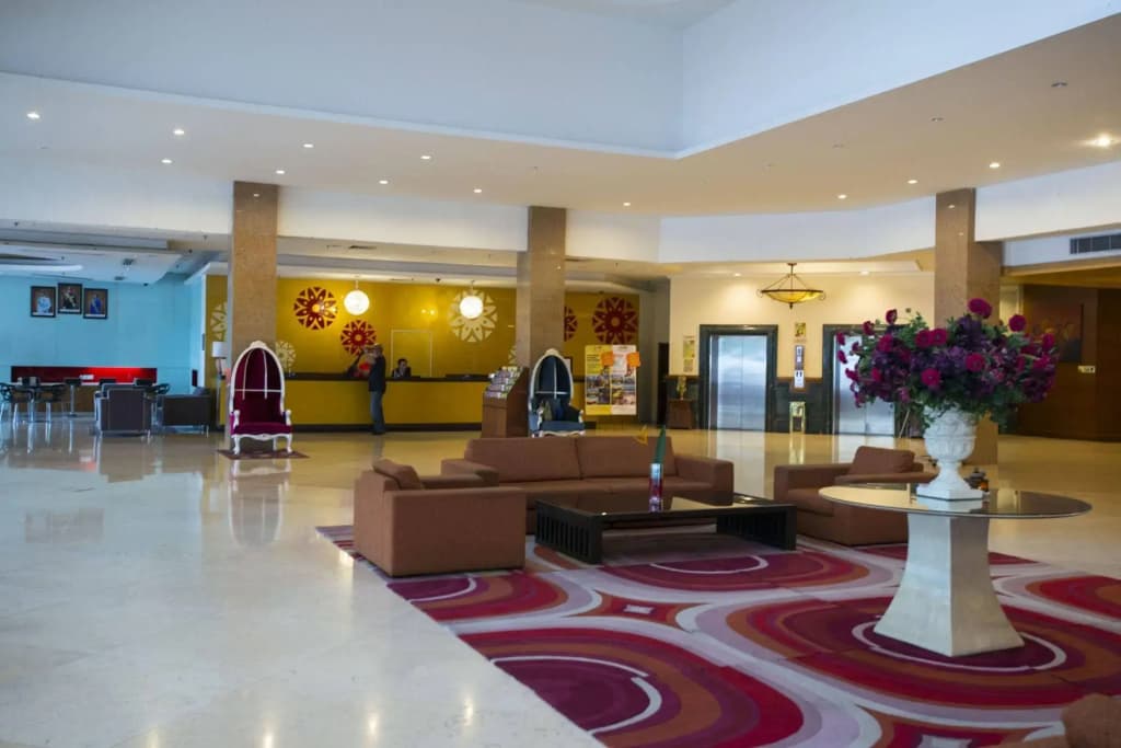 M Suites Hotel - photo 2