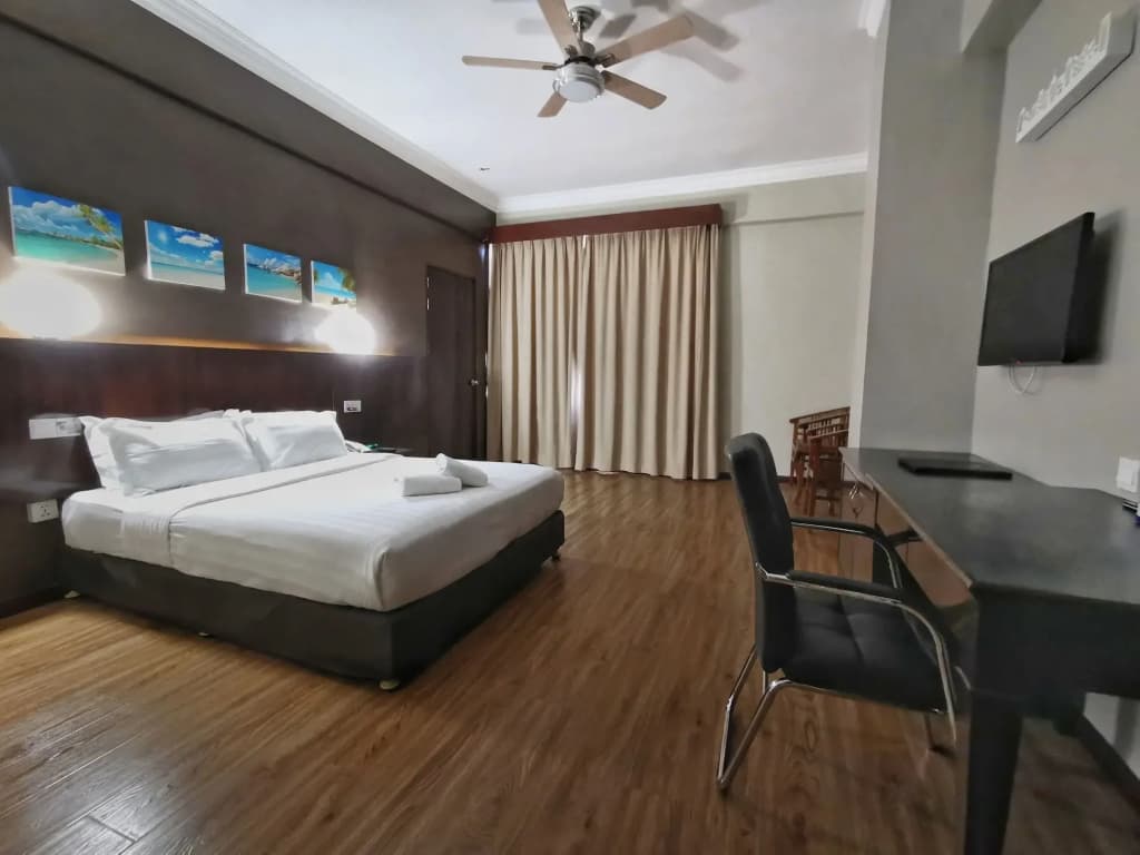 Hotel Langkasuka - photo 5