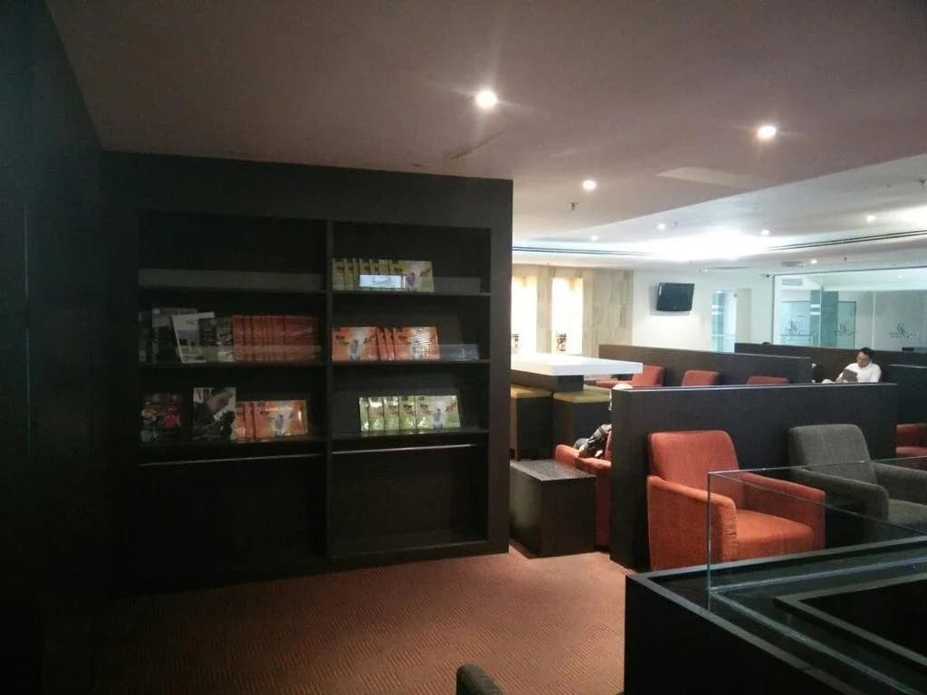 Plaza Premium Lounge (International Departure) - Senai Airport - photo 8