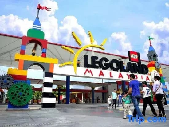 Legoland Fun- Hostahome Suites at D'Pristine Residence - photo 3
