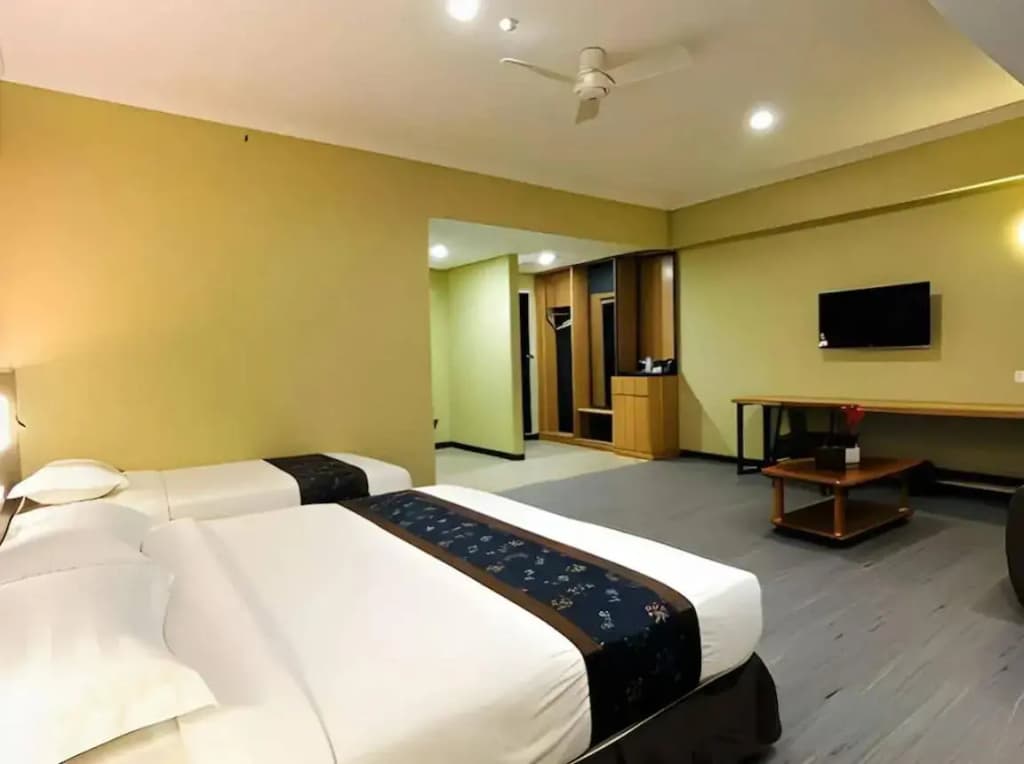 Wing Tat Grand Hotel - photo 3