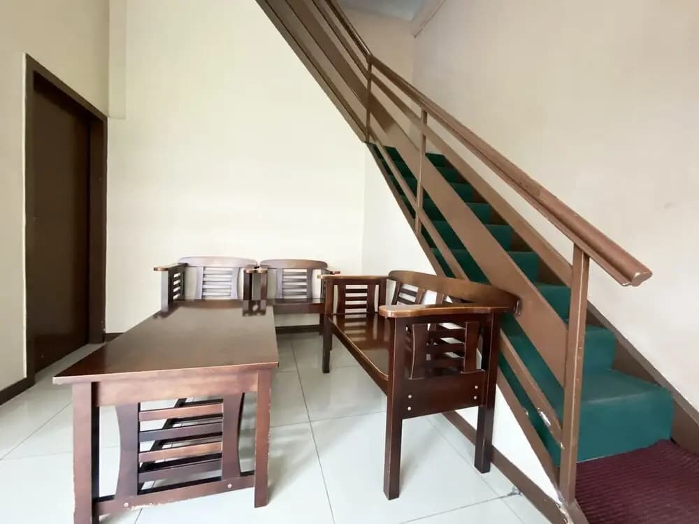 OYO 90108 Hotel Kaya - photo 13