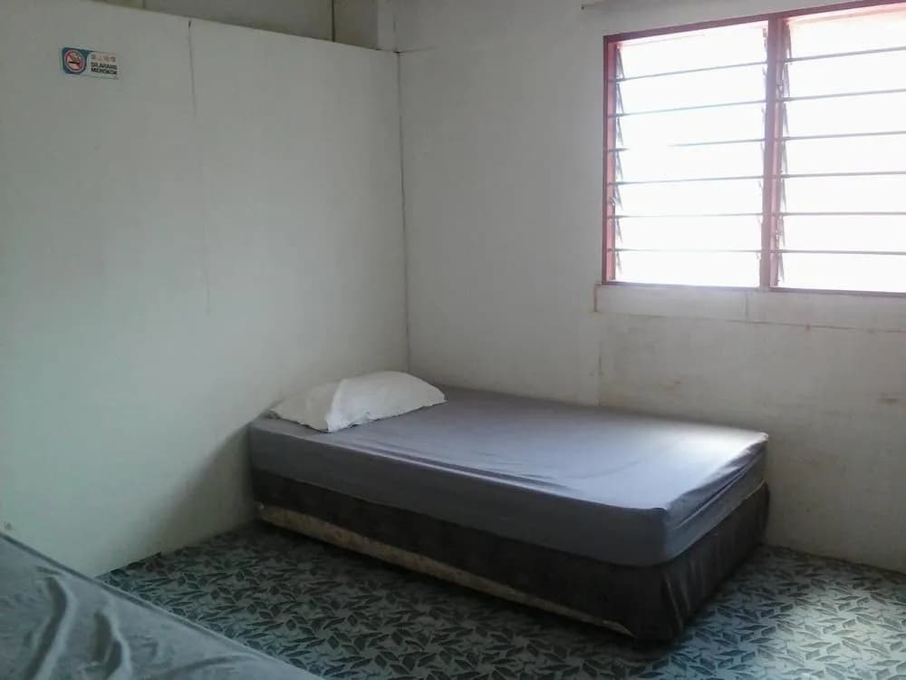 Mermaid & Unicorn Guesthouse - photo 3
