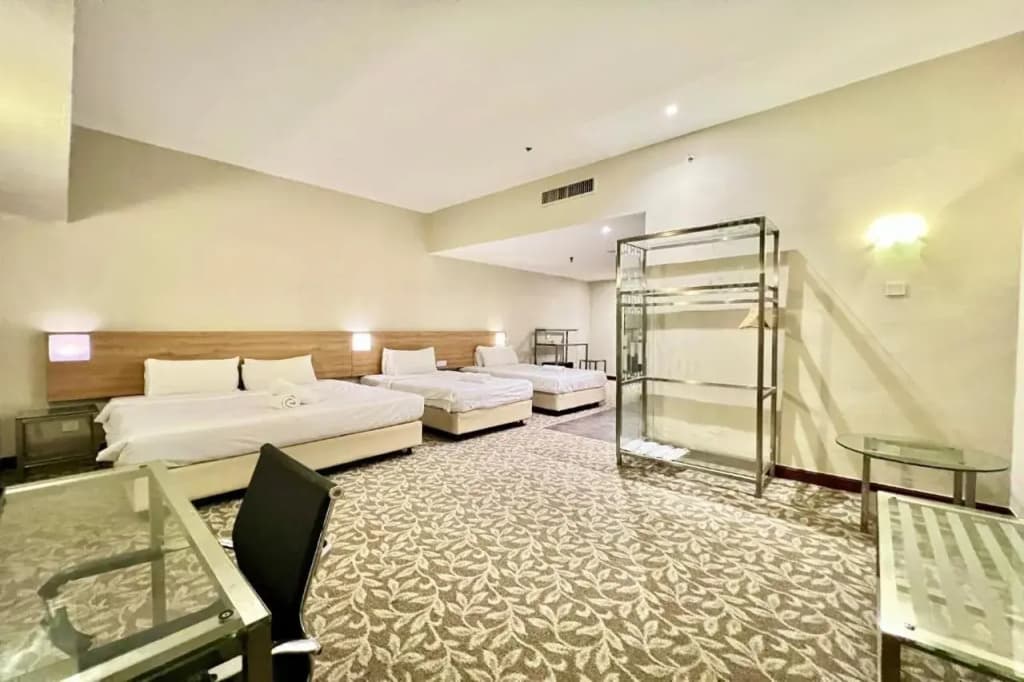 Kingston Hotel 10 at Bukit Jalil - photo 3