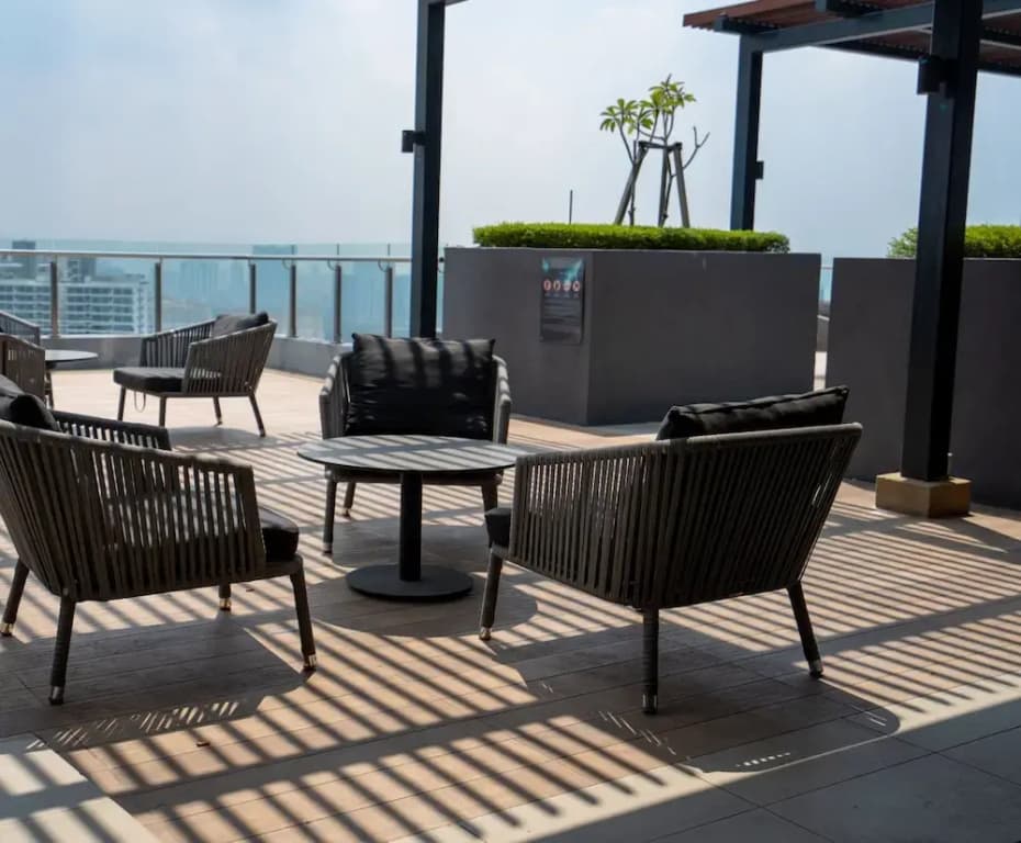 Neu Suites 3rdNvenue by Perfect Host - photo 26