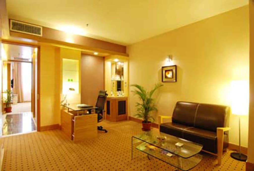 New World Suites - photo 14