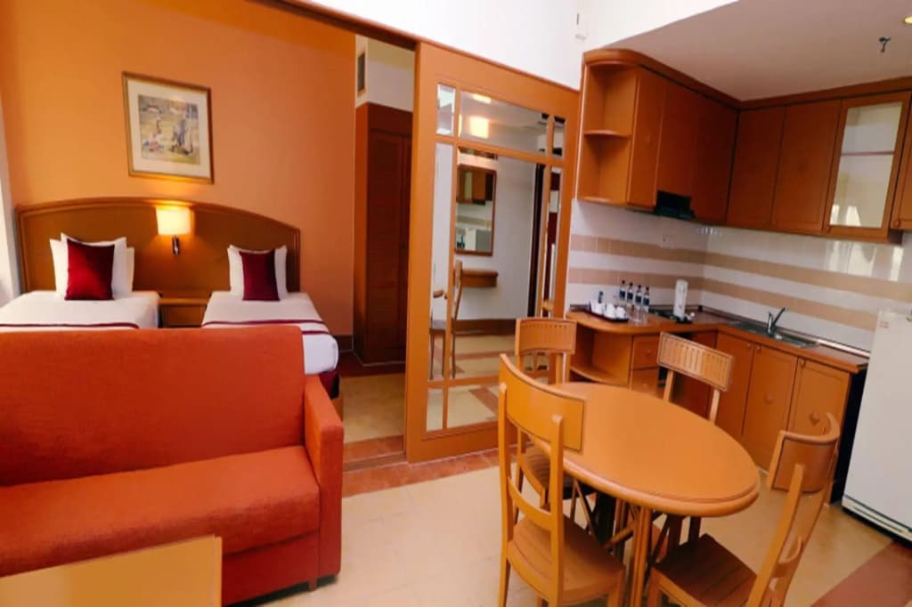 M Suites Hotel - photo 25